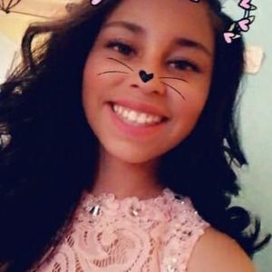 Meet your Posher, Denisse